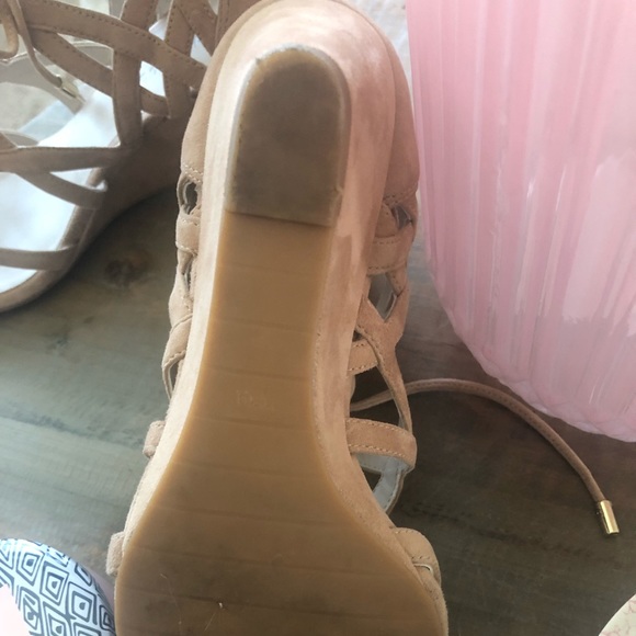 Kenneth Cole Wedge - Picture 4 of 6